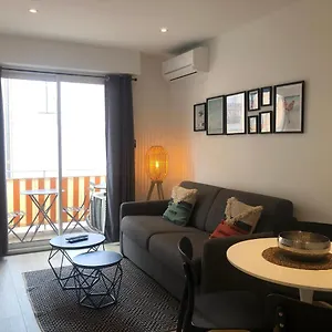Beau Neuf Situé Au Centre Cannes